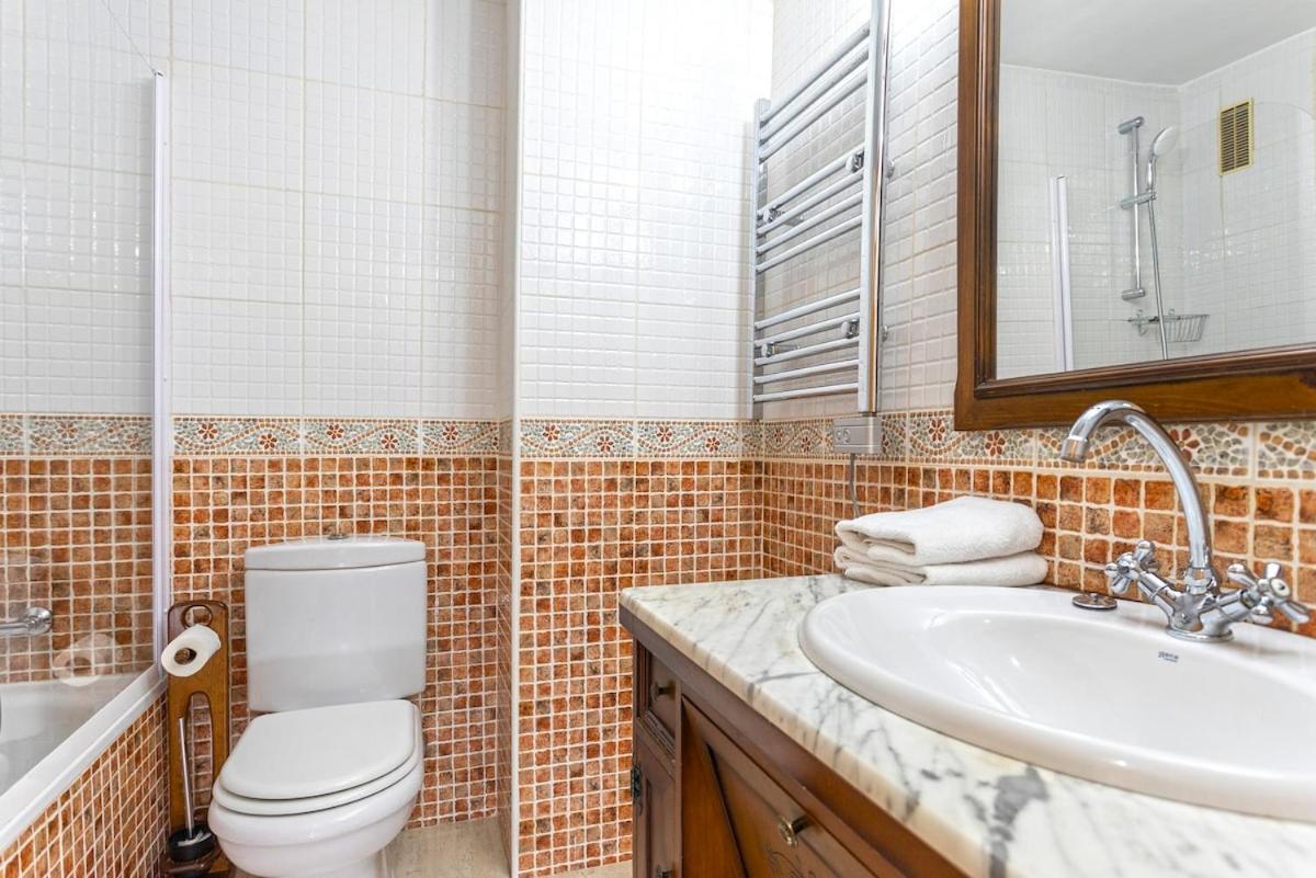 -Malagasunapts- West Beach Malaga Seafood & Relax Málaga Exterior foto